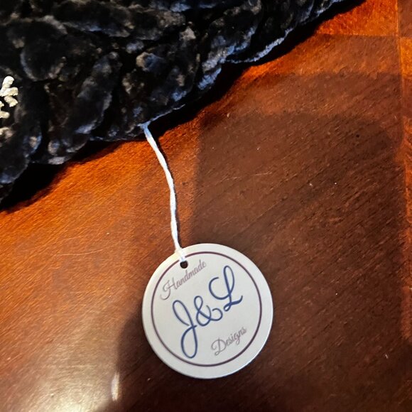 Handmade Black Velvet Crochet Infinity Scarf‎ Rhinestone Snowflake Accents  J&L - Picture 2 of 6